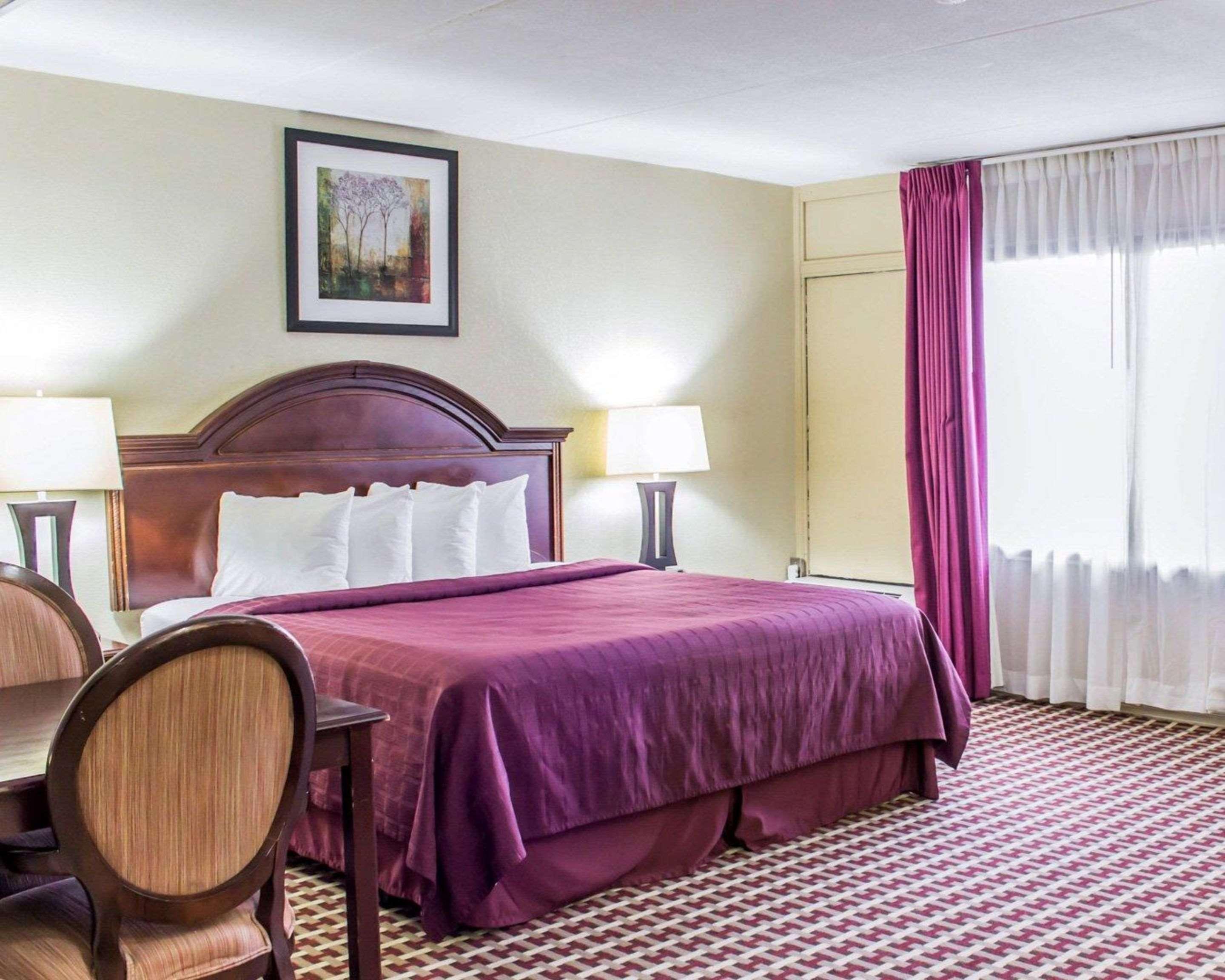Quality Inn & Suites Fayetteville Eksteriør bilde