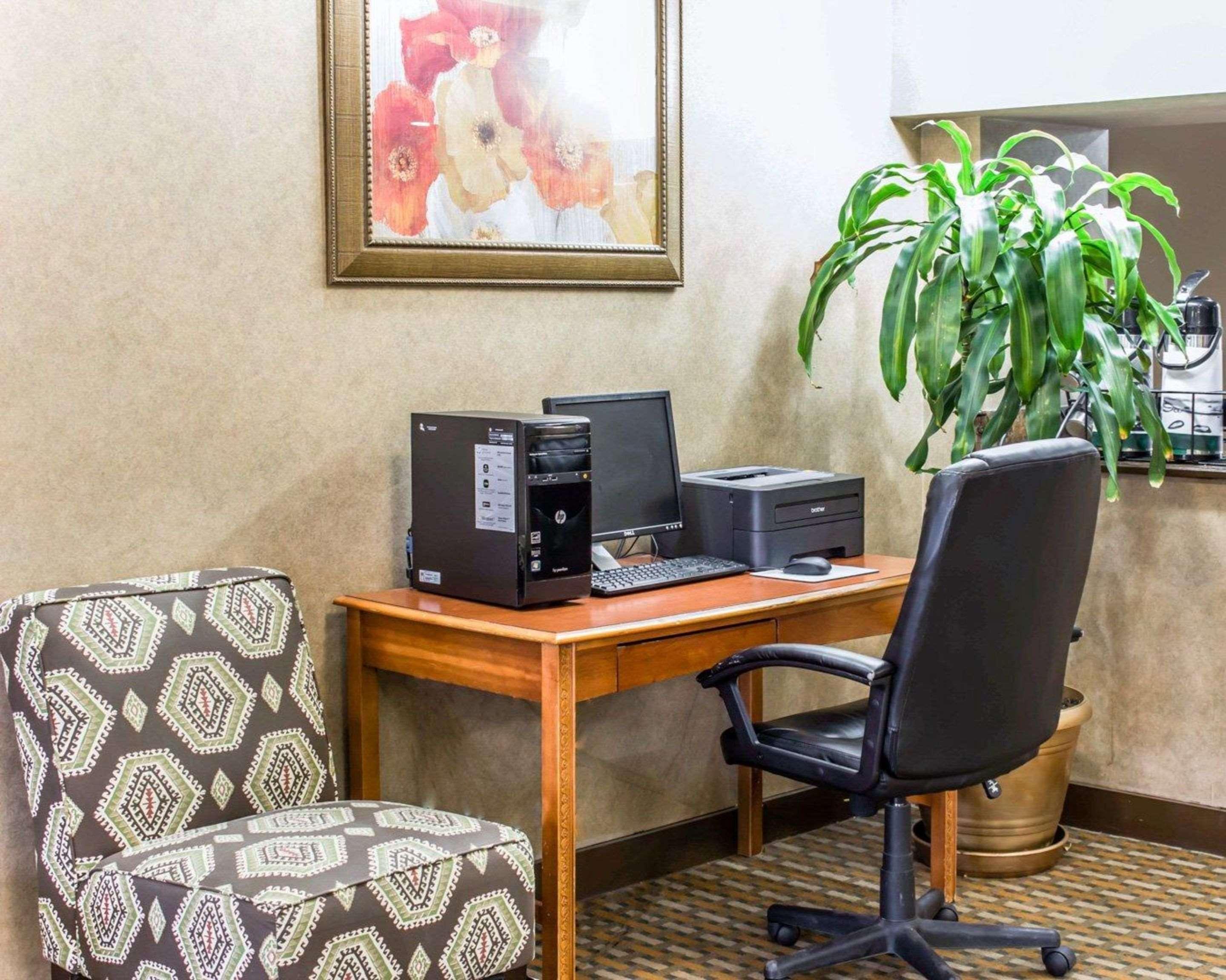 Quality Inn & Suites Fayetteville Eksteriør bilde