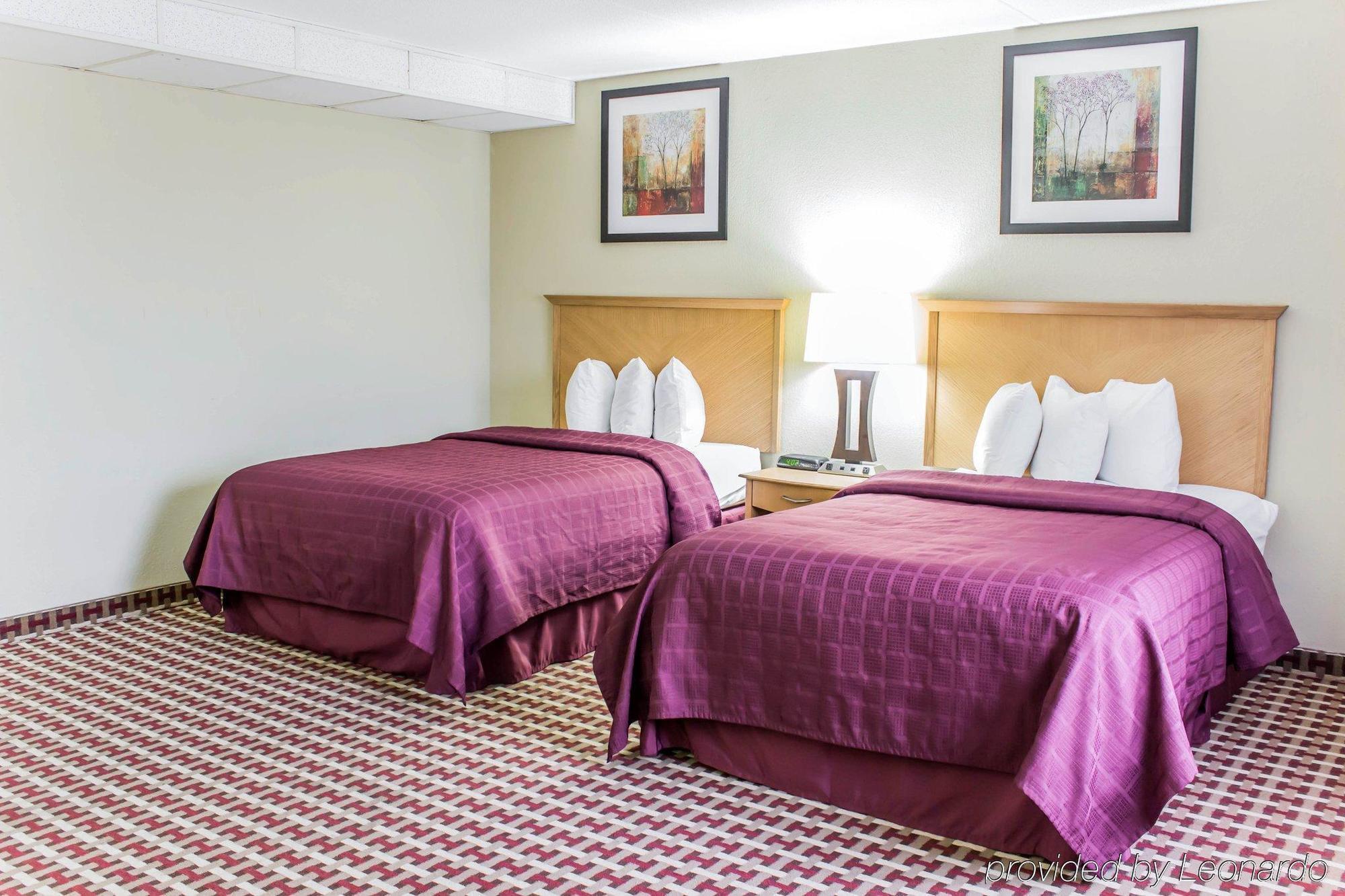 Quality Inn & Suites Fayetteville Eksteriør bilde