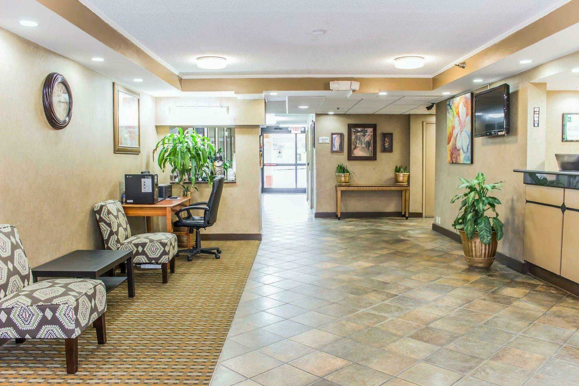 Quality Inn & Suites Fayetteville Eksteriør bilde